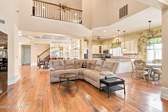 5 Sea Bright Way, Waretown, NJ 08758