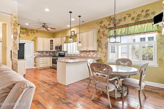 5 Sea Bright Way, Waretown, NJ 08758