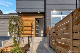 1603 SW Kenyon Street #B, Seattle, WA 98106