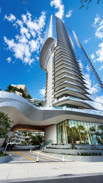 175 SE 25 RD 504, Miami, FL 33129