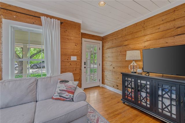 603 Guernsey Street, College Station, TX 77840