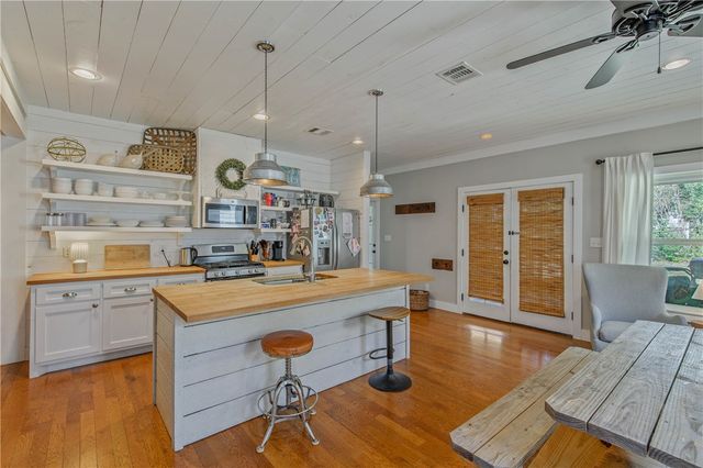 603 Guernsey Street, College Station, TX 77840