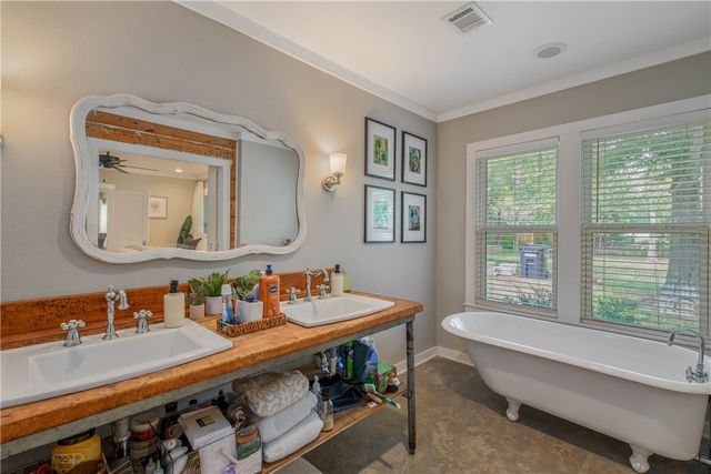 603 Guernsey Street, College Station, TX 77840