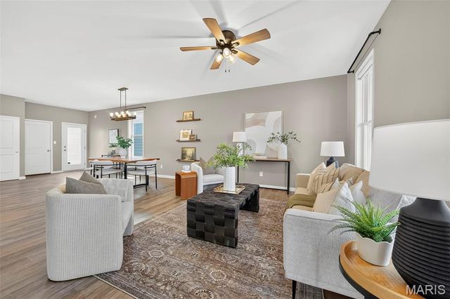 338 Tiber Place, St Charles, MO 63301