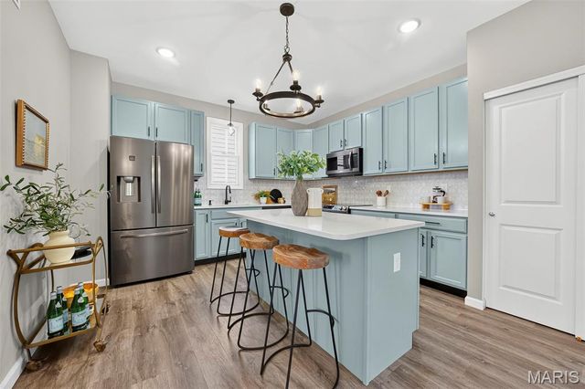 338 Tiber Place, St Charles, MO 63301