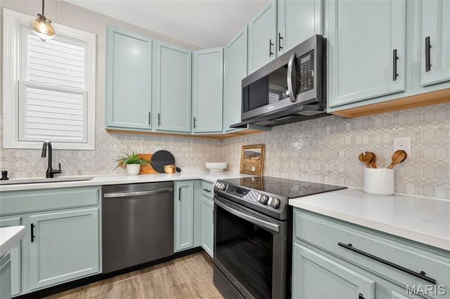 338 Tiber Place, St Charles, MO 63301