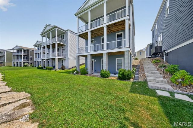 338 Tiber Place, St Charles, MO 63301