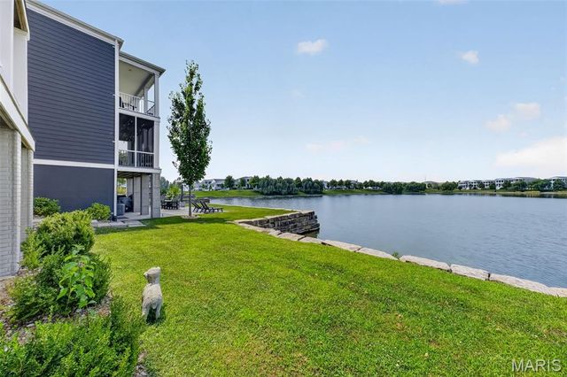 338 Tiber Place, St Charles, MO 63301