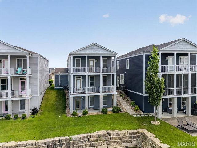 338 Tiber Place, St Charles, MO 63301