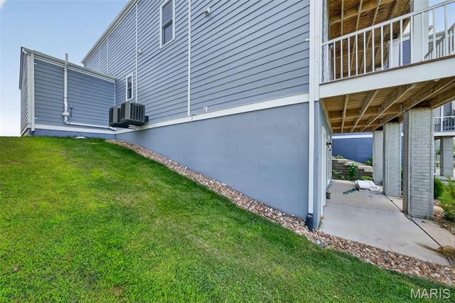 338 Tiber Place, St Charles, MO 63301