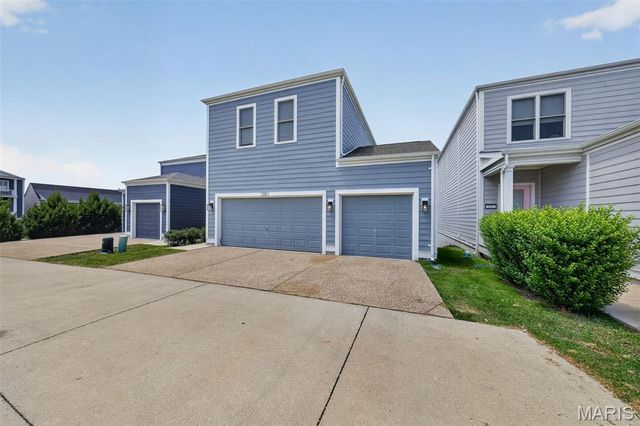 338 Tiber Place, St Charles, MO 63301