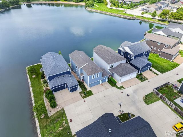 338 Tiber Place, St Charles, MO 63301