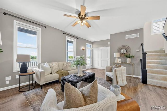 338 Tiber Place, St Charles, MO 63301