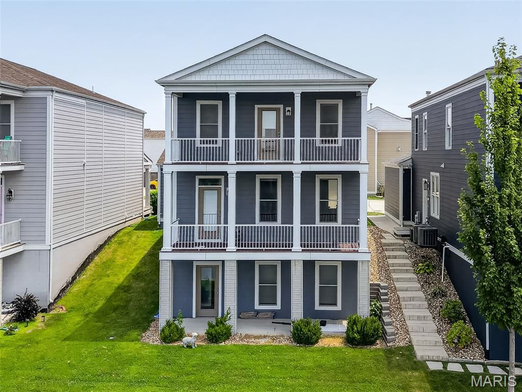 338 Tiber Place, St Charles, MO 63301
