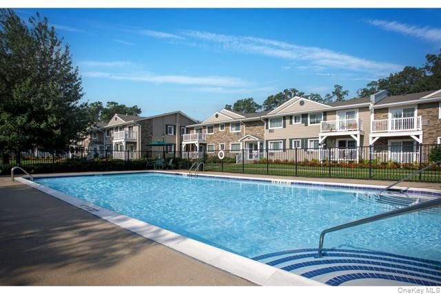 5 Williams Boulevard 5-2K, Lake Grove, NY 11755