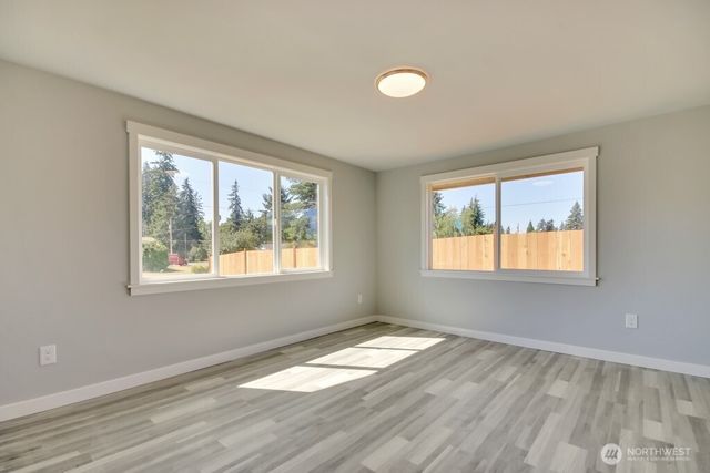17001 4th Avenue S, Spanaway, WA 98387
