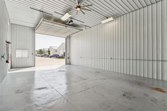 1174 Capital Drive SW B, Cedar Rapids, IA 52404