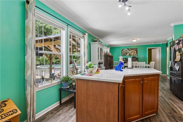 3290 Poplar DR, Smithfield, VA 23430