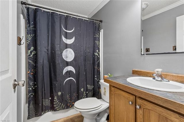 3290 Poplar DR, Smithfield, VA 23430