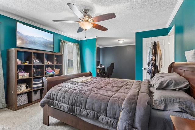 3290 Poplar DR, Smithfield, VA 23430