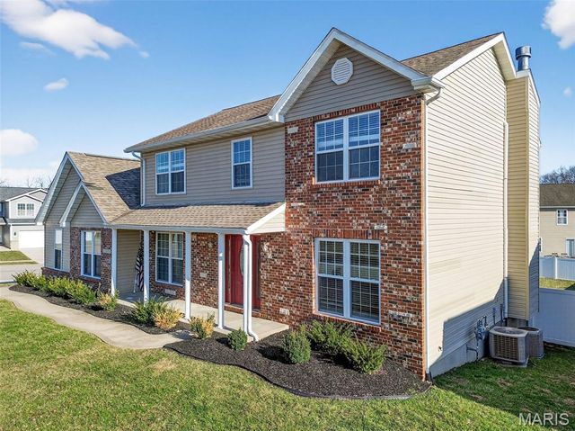 901 Silverlink Drive, O'fallon, IL 62269