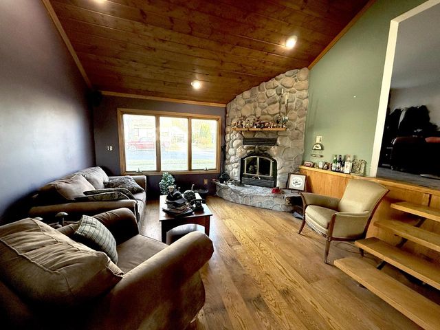 1418 S 9th STREET, Watertown, WI 53094