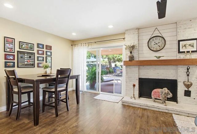 969 Chablis Ln, Vista, CA 92083