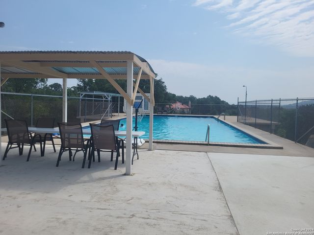 108 OAK CREST, Canyon Lake, TX 78133