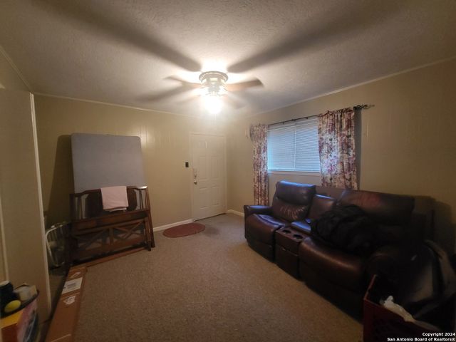 108 OAK CREST, Canyon Lake, TX 78133