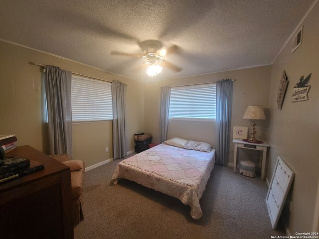 108 OAK CREST, Canyon Lake, TX 78133