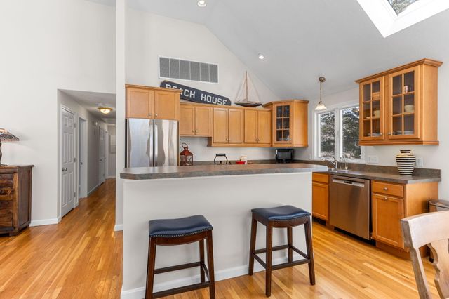 4 Berry Lane, Harwich, MA 02645