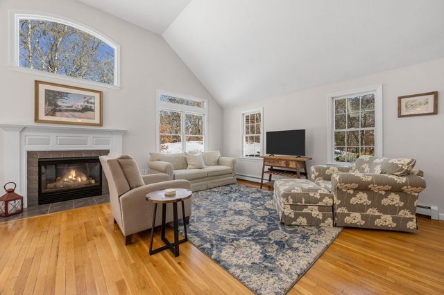 4 Berry Lane, Harwich, MA 02645