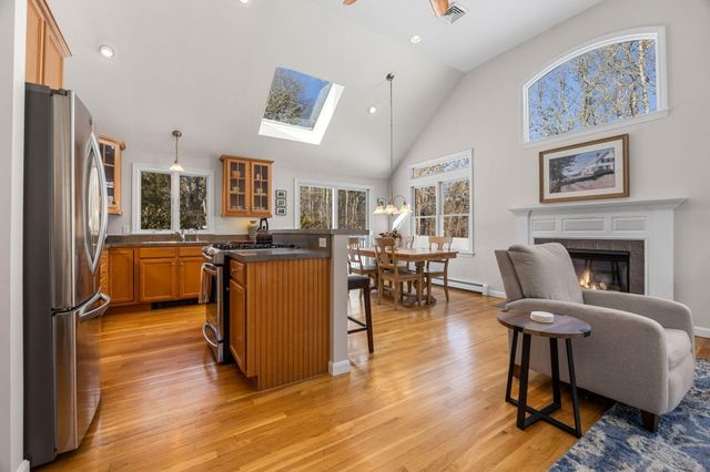 4 Berry Lane, Harwich, MA 02645