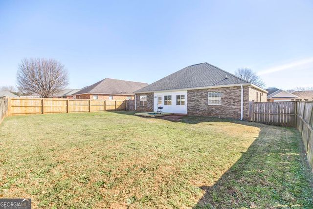 118 Manchester Lane, Byron, GA 31008