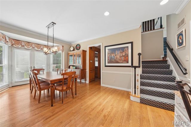 111 Worthington Oaks Drive, Creve Coeur, MO 63141