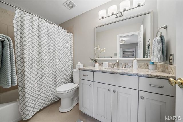 111 Worthington Oaks Drive, Creve Coeur, MO 63141