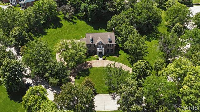 111 Worthington Oaks Drive, Creve Coeur, MO 63141