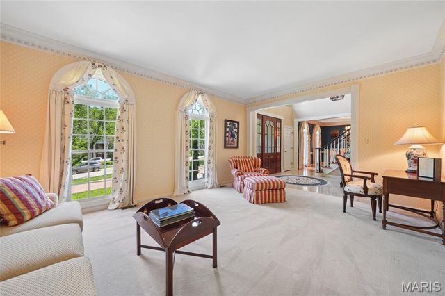 111 Worthington Oaks Drive, Creve Coeur, MO 63141