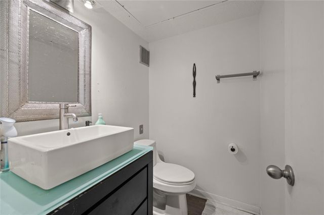 525 Towne House Lane, Richardson, TX 75081