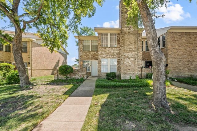 525 Towne House Lane, Richardson, TX 75081