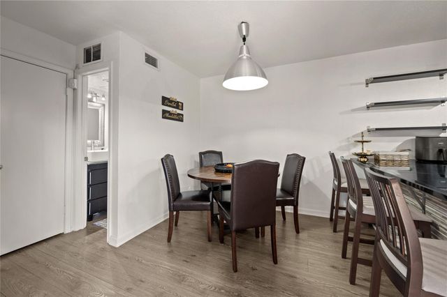 525 Towne House Lane, Richardson, TX 75081