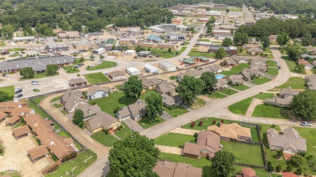 2607 Greenbriar, Jonesboro, AR 72401