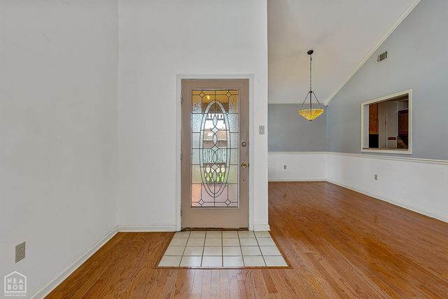 2607 Greenbriar, Jonesboro, AR 72401