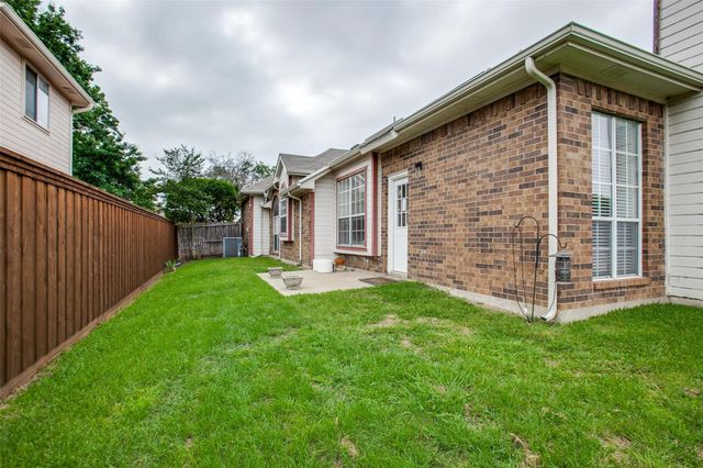 3306 Ashleaf Drive, Carrollton, TX 75007