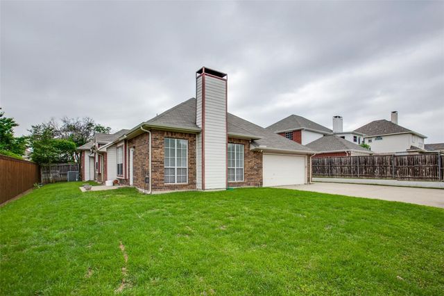 3306 Ashleaf Drive, Carrollton, TX 75007