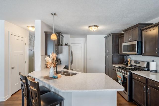 1615 NE Vicksburg Drive, Ankeny, IA 50021