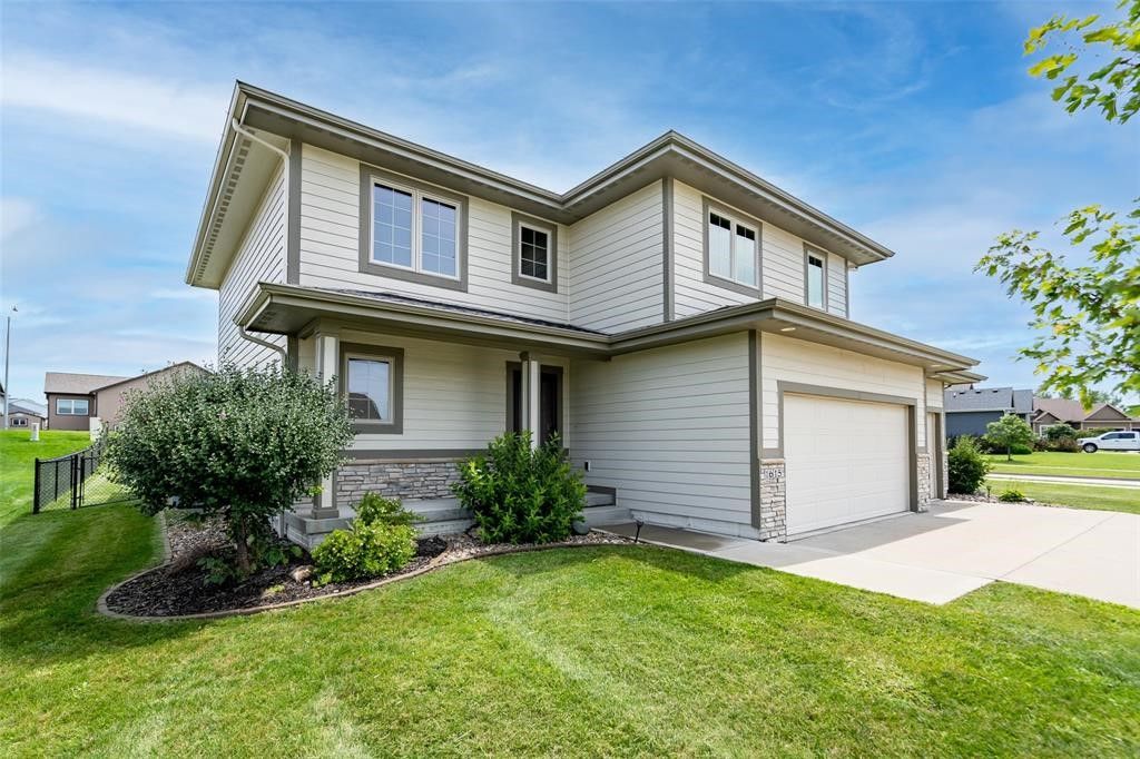 1615 NE Vicksburg Drive, Ankeny, IA 50021