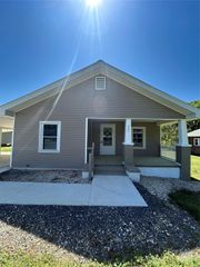 427 W Whitley Street, Norwood, NC 28128
