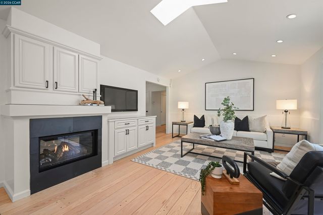 627 Burton, Lafayette, CA 94549