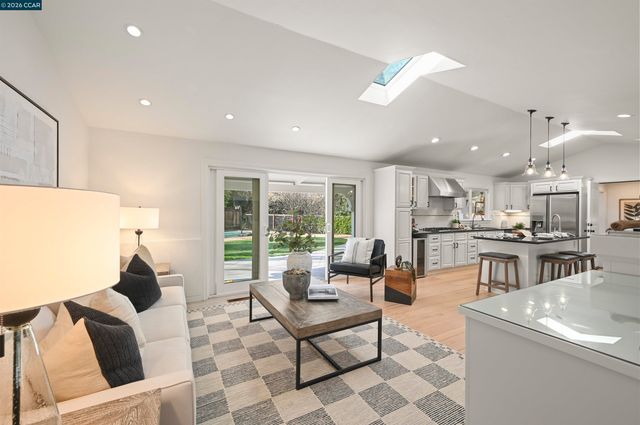 627 Burton, Lafayette, CA 94549